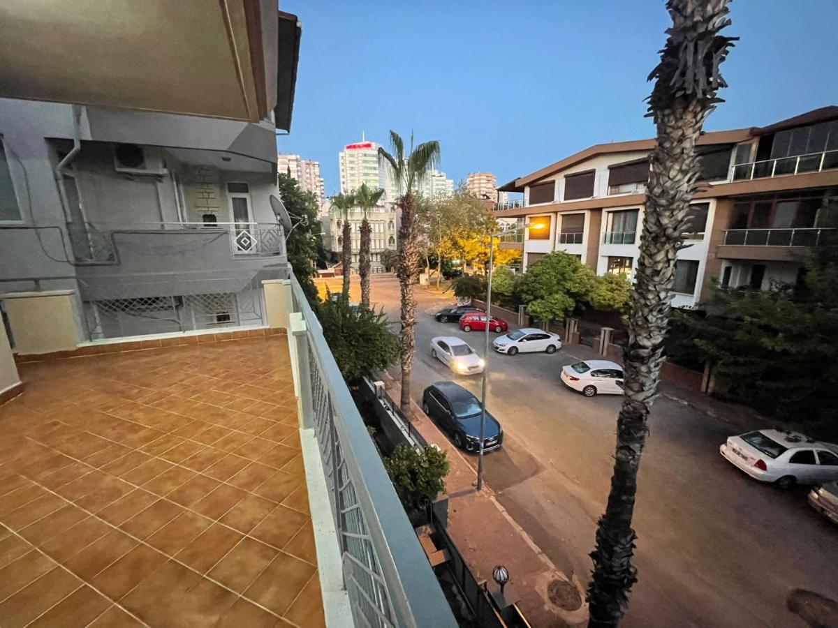 Sirinyali Denize 100 M Gunluk Daireler Daire Antalya