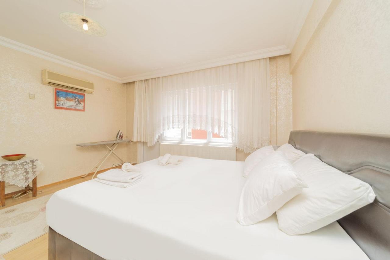 Cozy Flat W Balcony 10 Min To In Apartment *