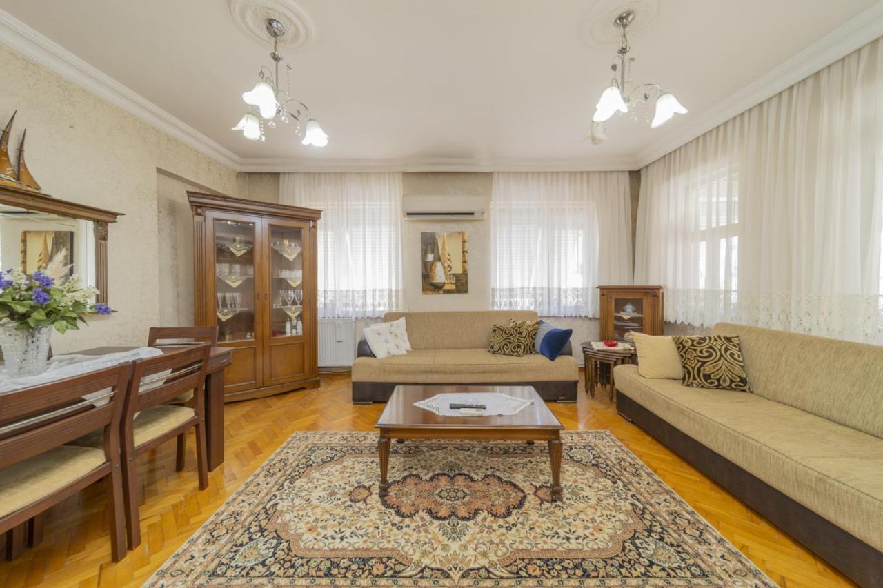 Cozy Flat W Balcony 10 Min To In Antalya