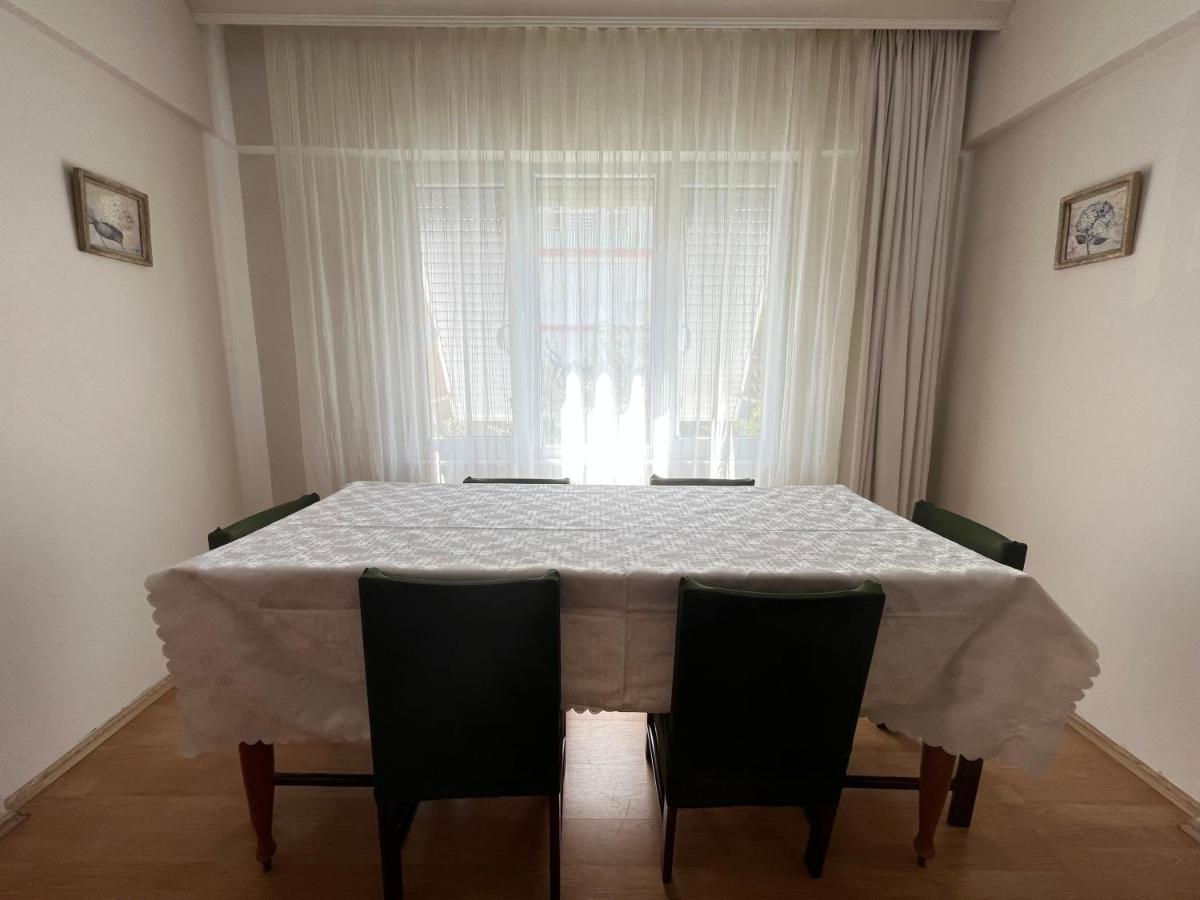 Large And Simple Family House In Center Apartment Antalya