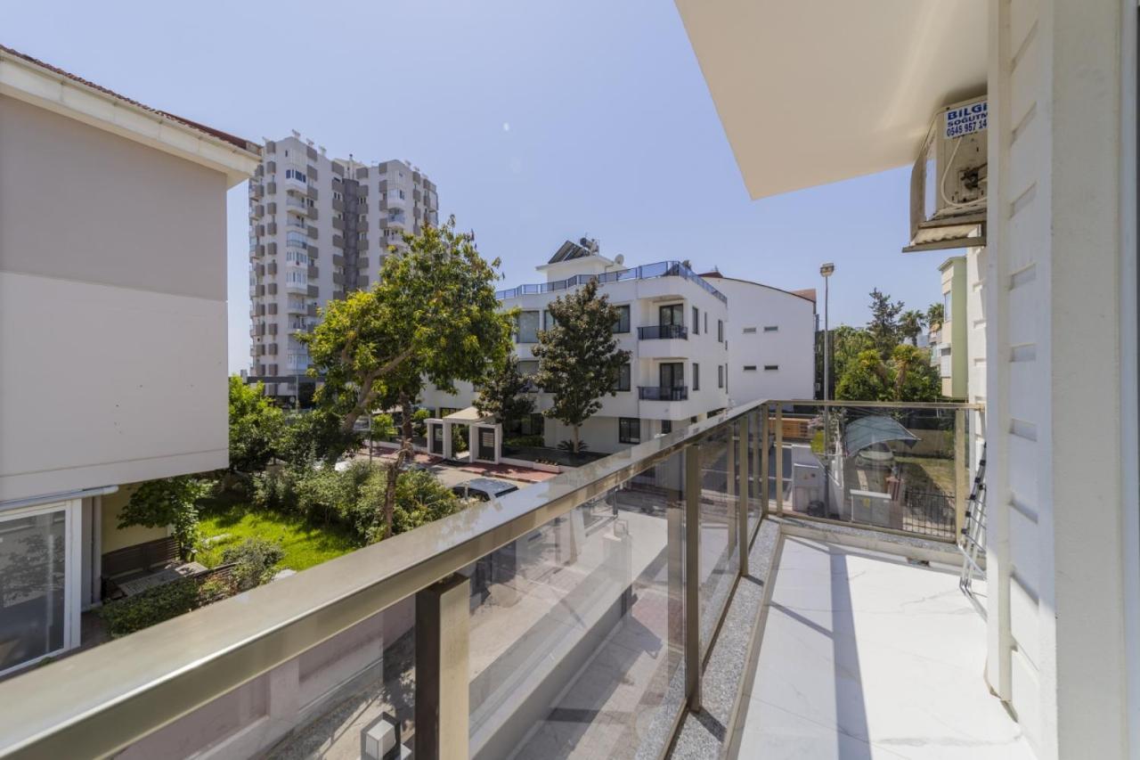 Furnished Flat W Balcony 2 Min To In Daire Antalya