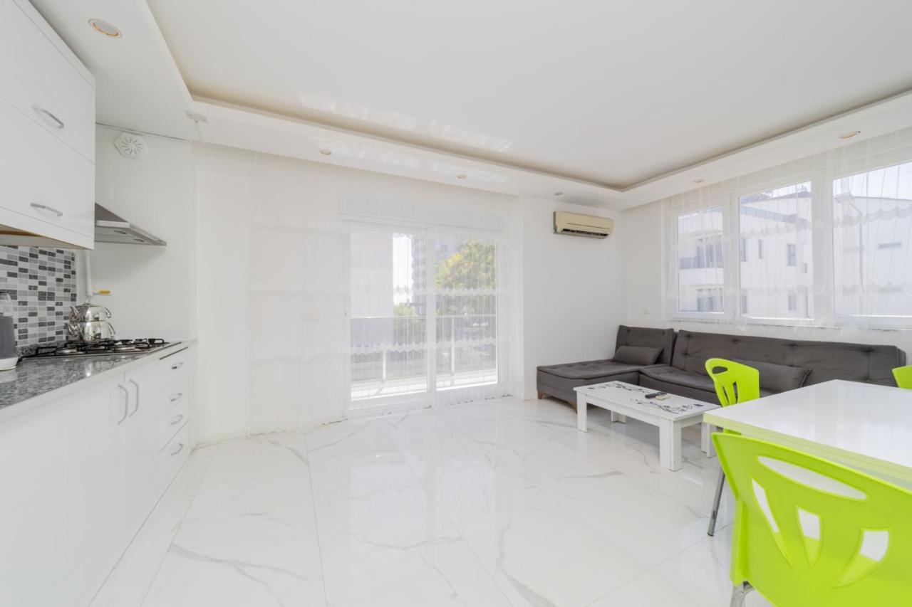 Furnished Flat W Balcony 2 Min To In Daire *
