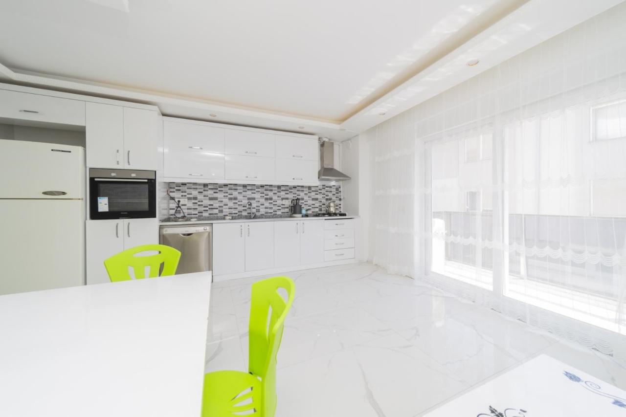 Furnished Flat W Balcony 2 Min To In * Antalya