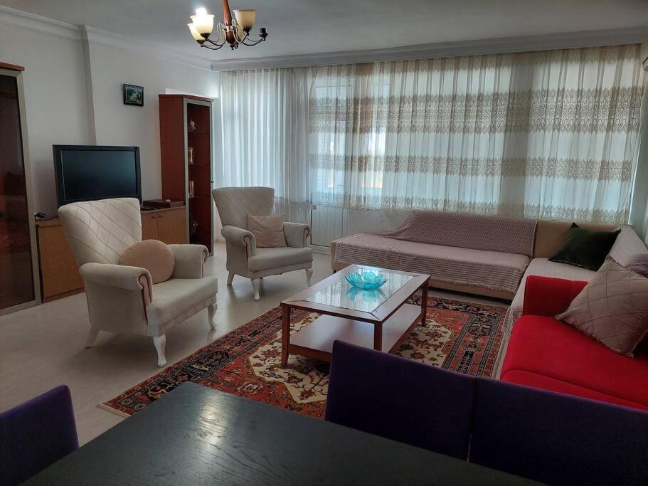 Deniz Manzarali Genis Daire Antalya