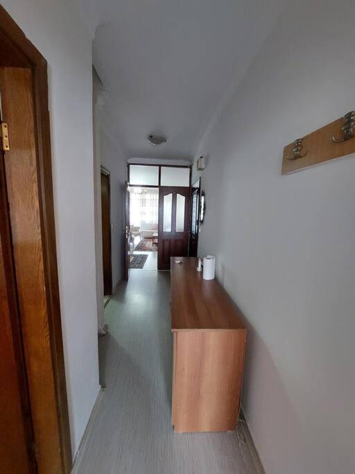 Deniz Manzarali Genis Daire Apartment *