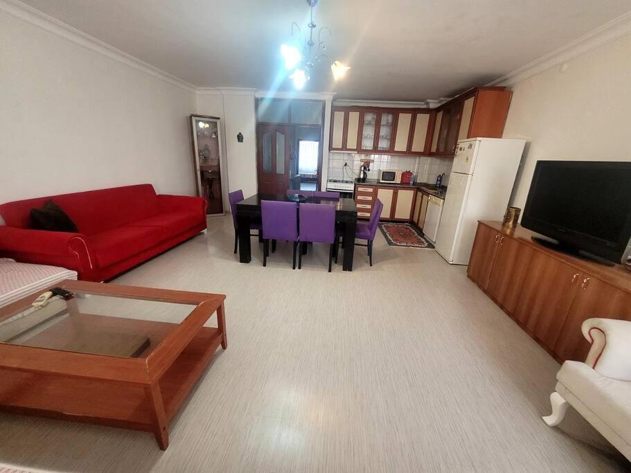 Deniz Manzarali Genis Daire Apartment Antalya