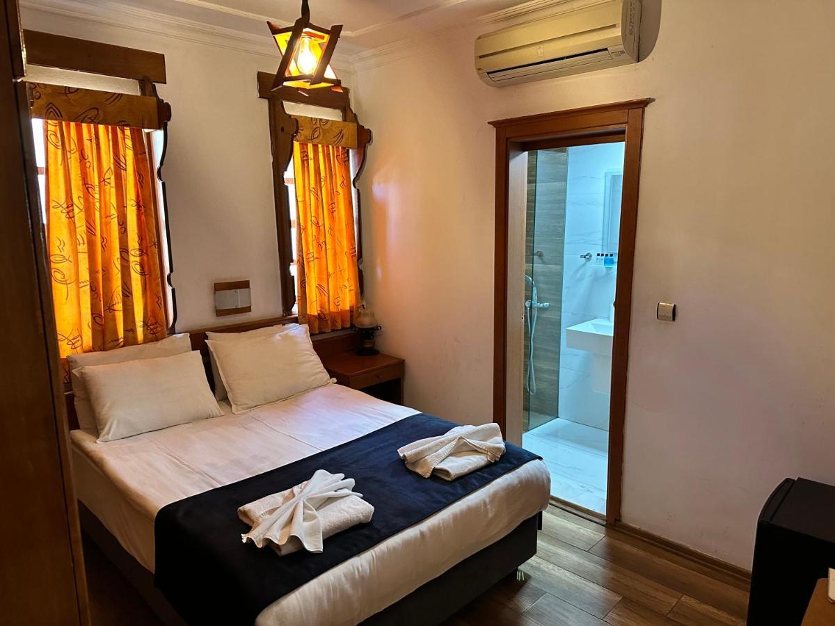 Otel Karyatit Kaleici 2*