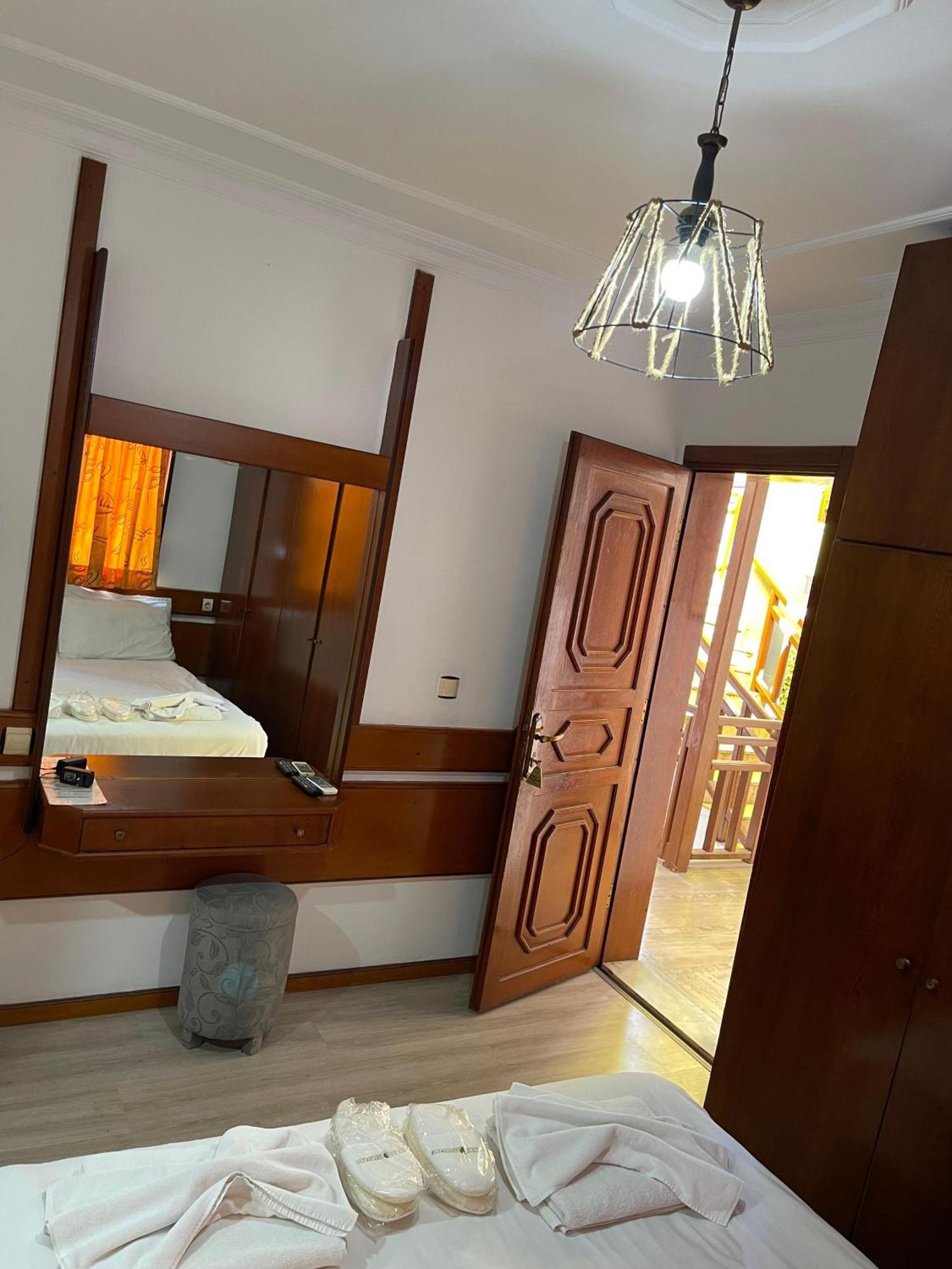 Karyatit Kaleici Otel Antalya
