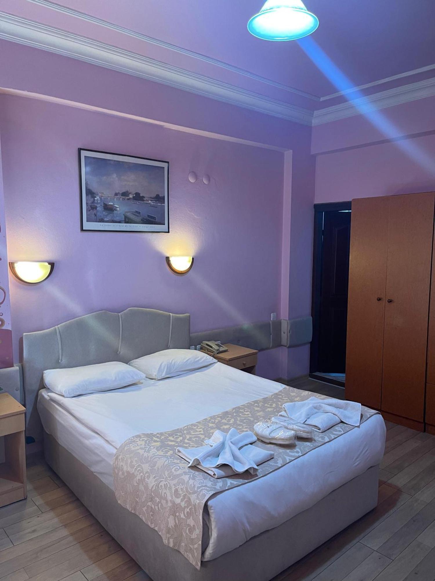 Karyatit Kaleici Otel 2*
