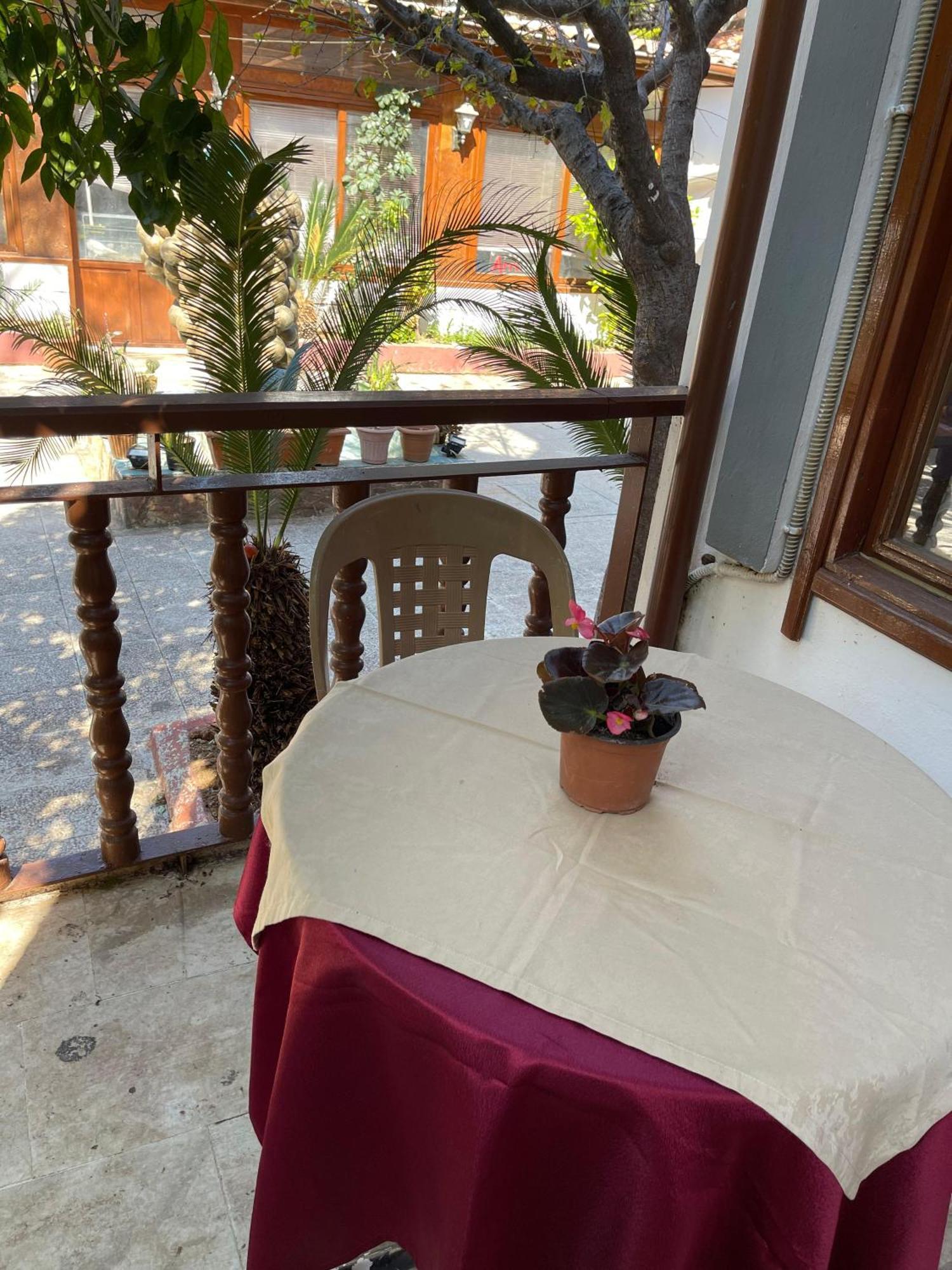 Otel Karyatit Kaleici