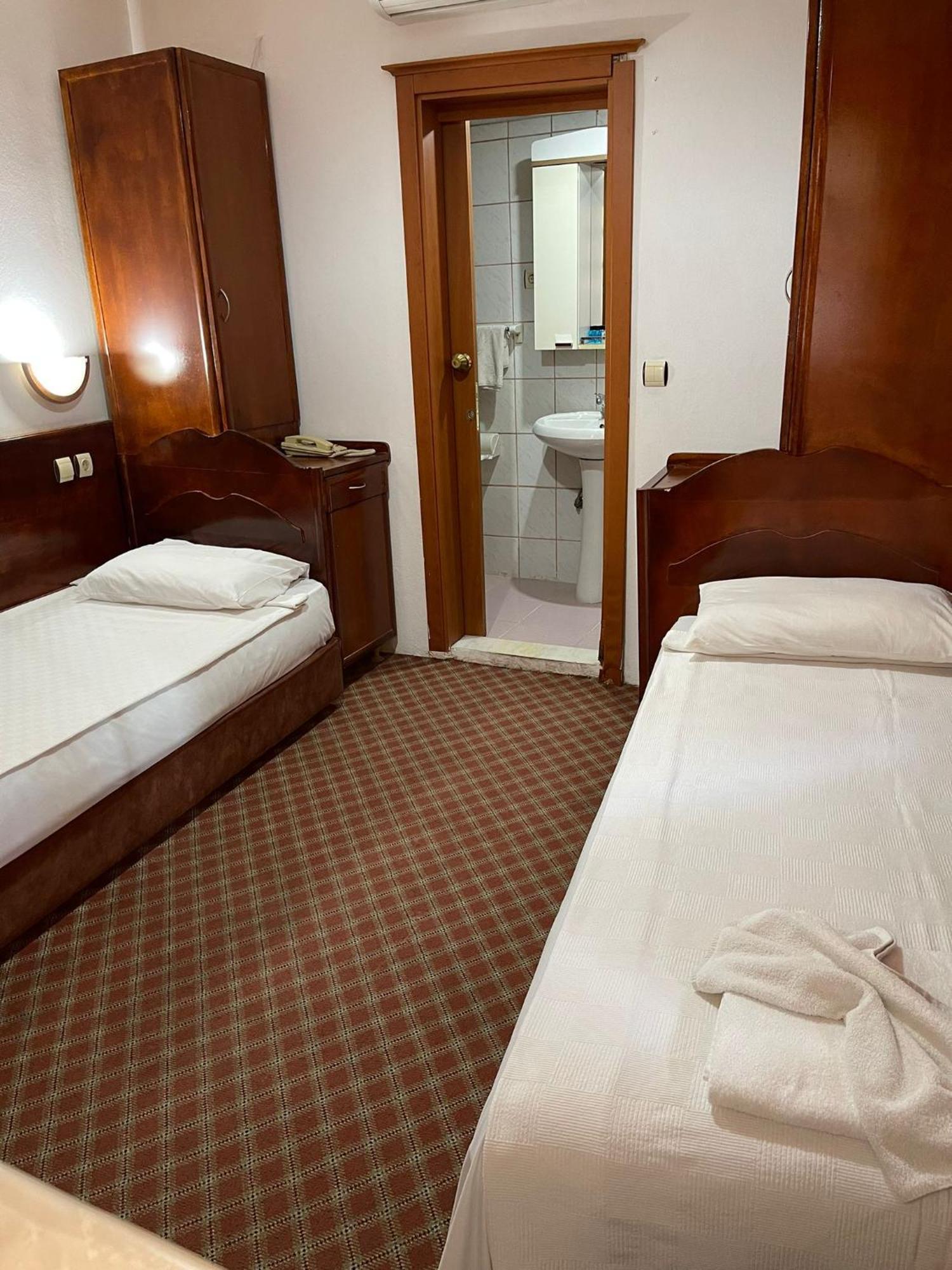 Karyatit Kaleici Otel 2*