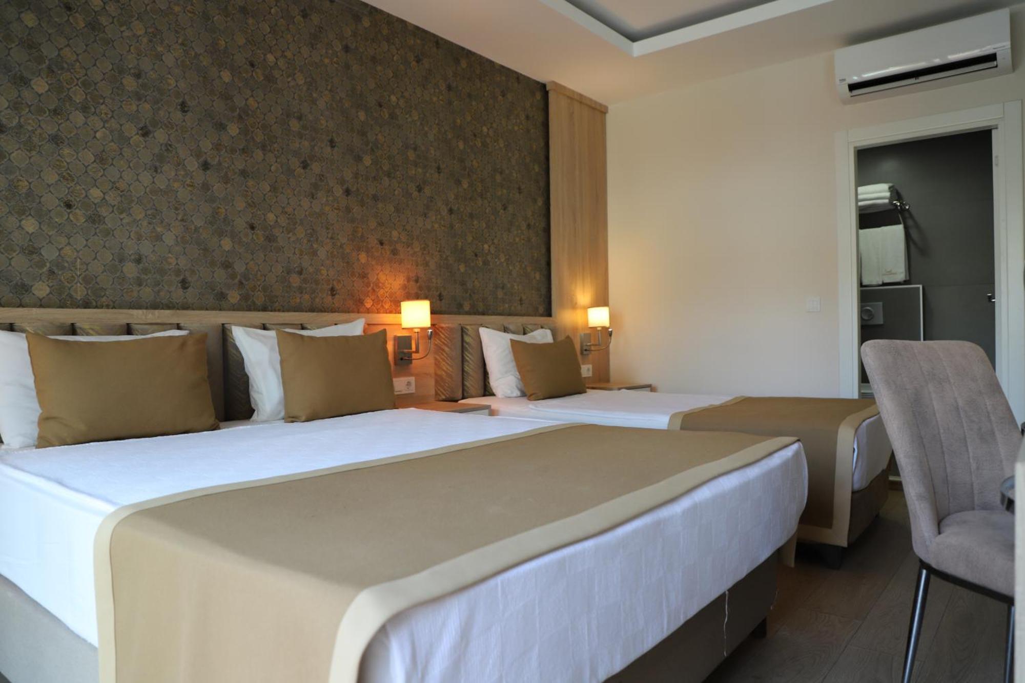 Lara Garden Hotel 2*