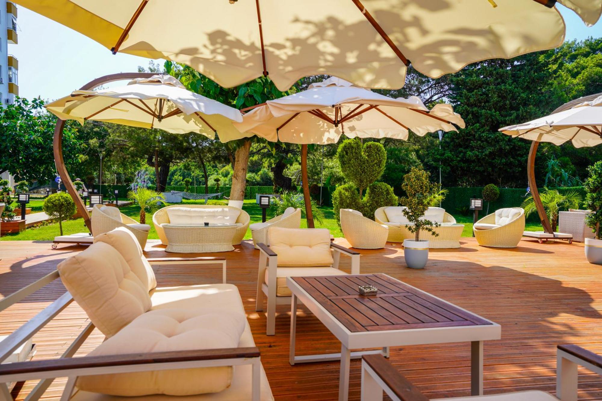 Lara Garden Hotel 2*
