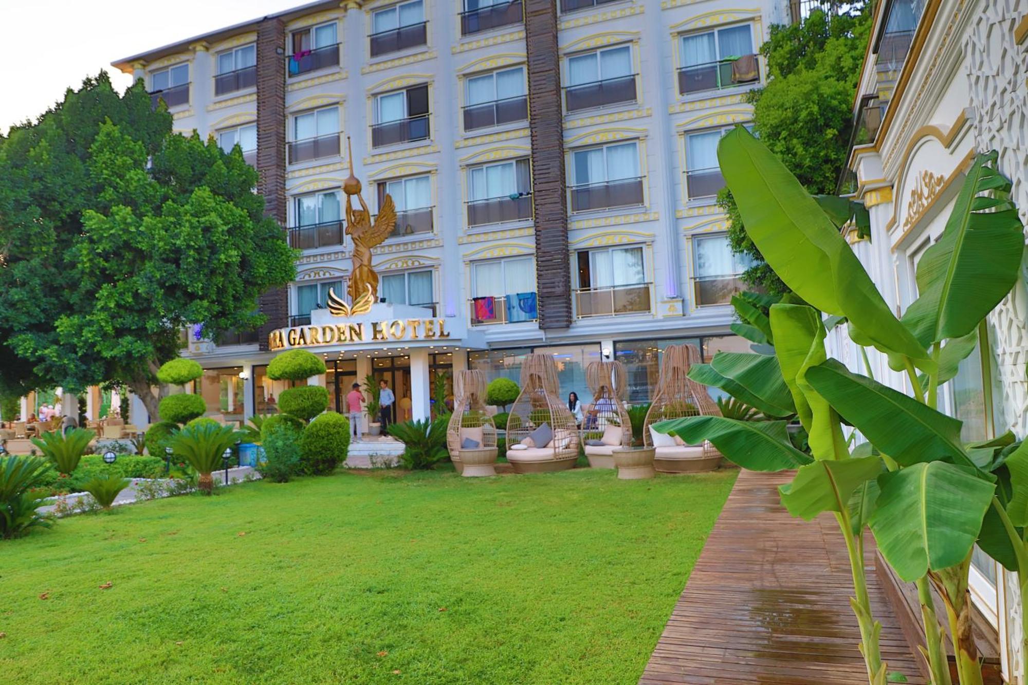 Lara Garden 2*