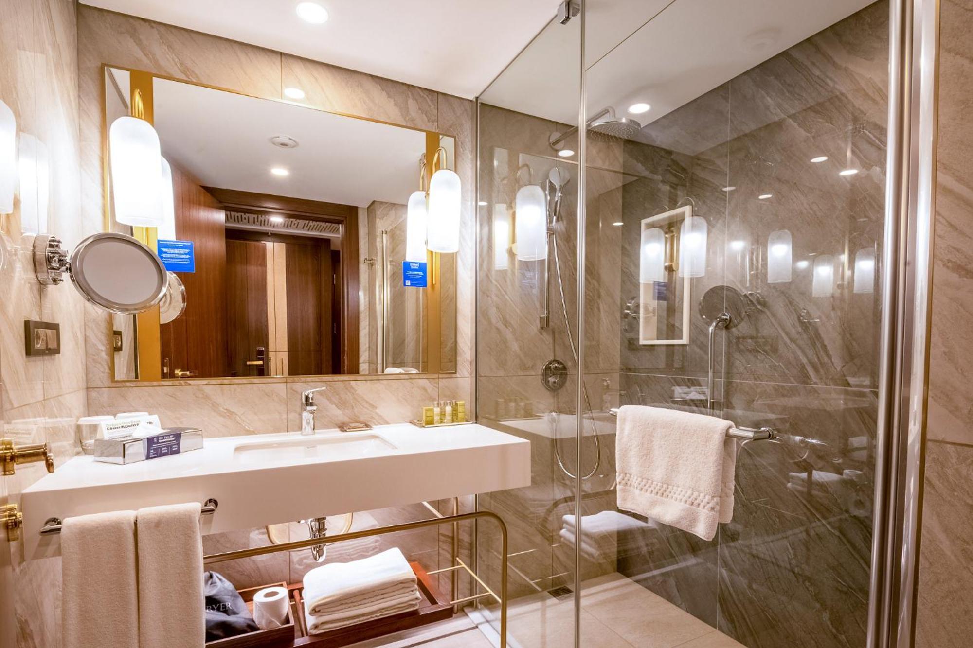 Hotel Doubletree By Hilton Centre Antalya