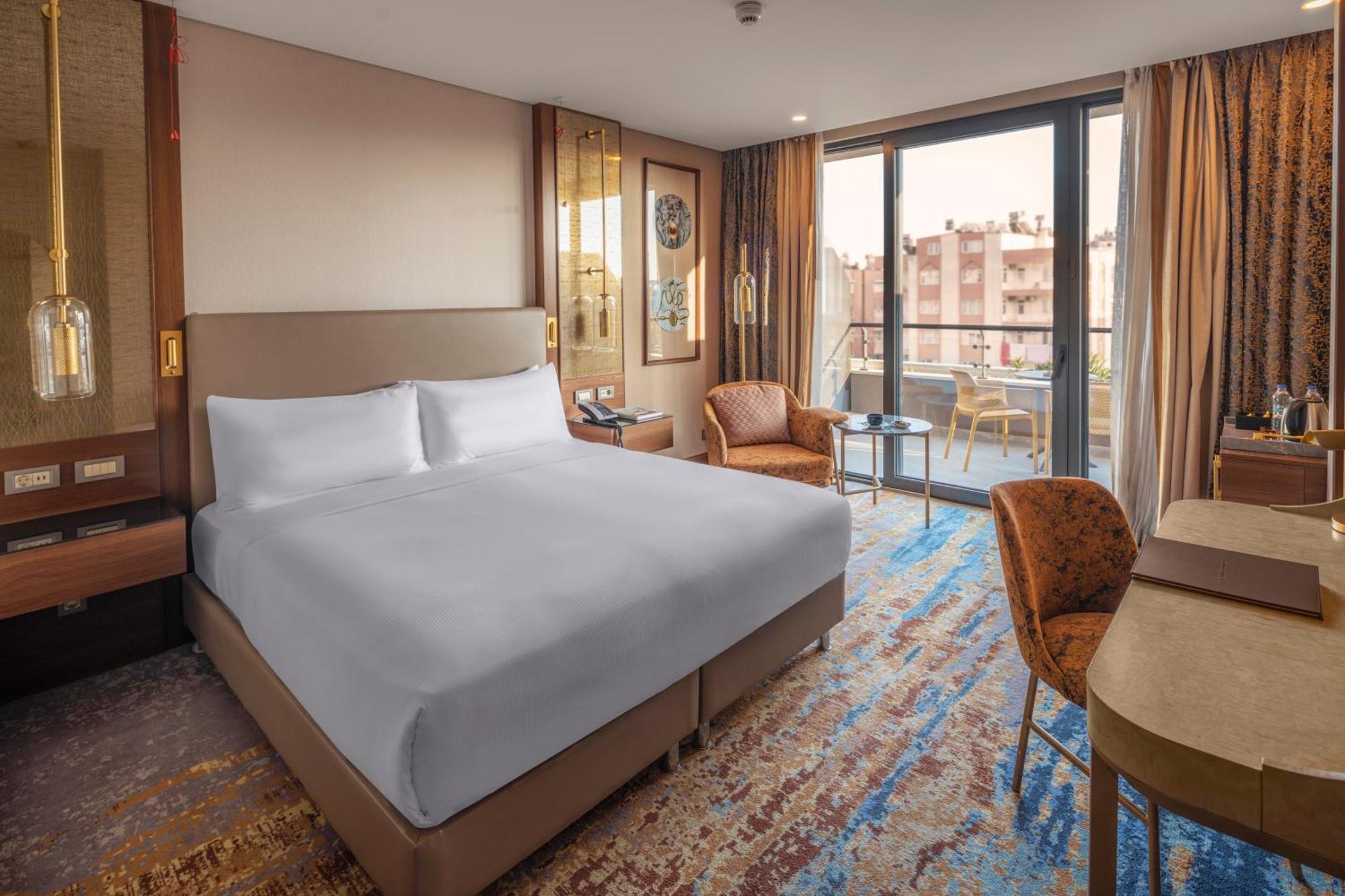 Doubletree By Hilton Centre 5* Antalya