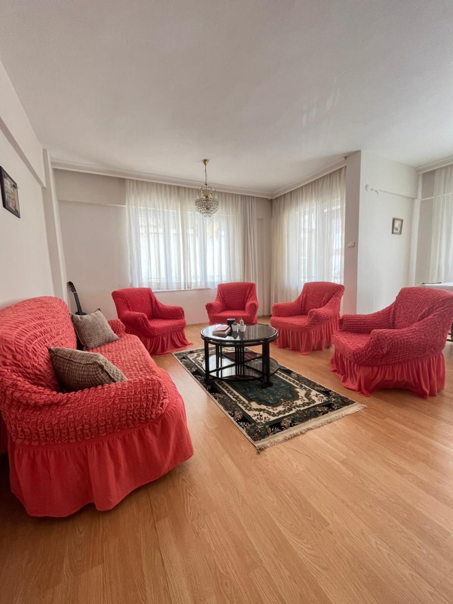 Apartment Large And Simple Family House In Center Antalya