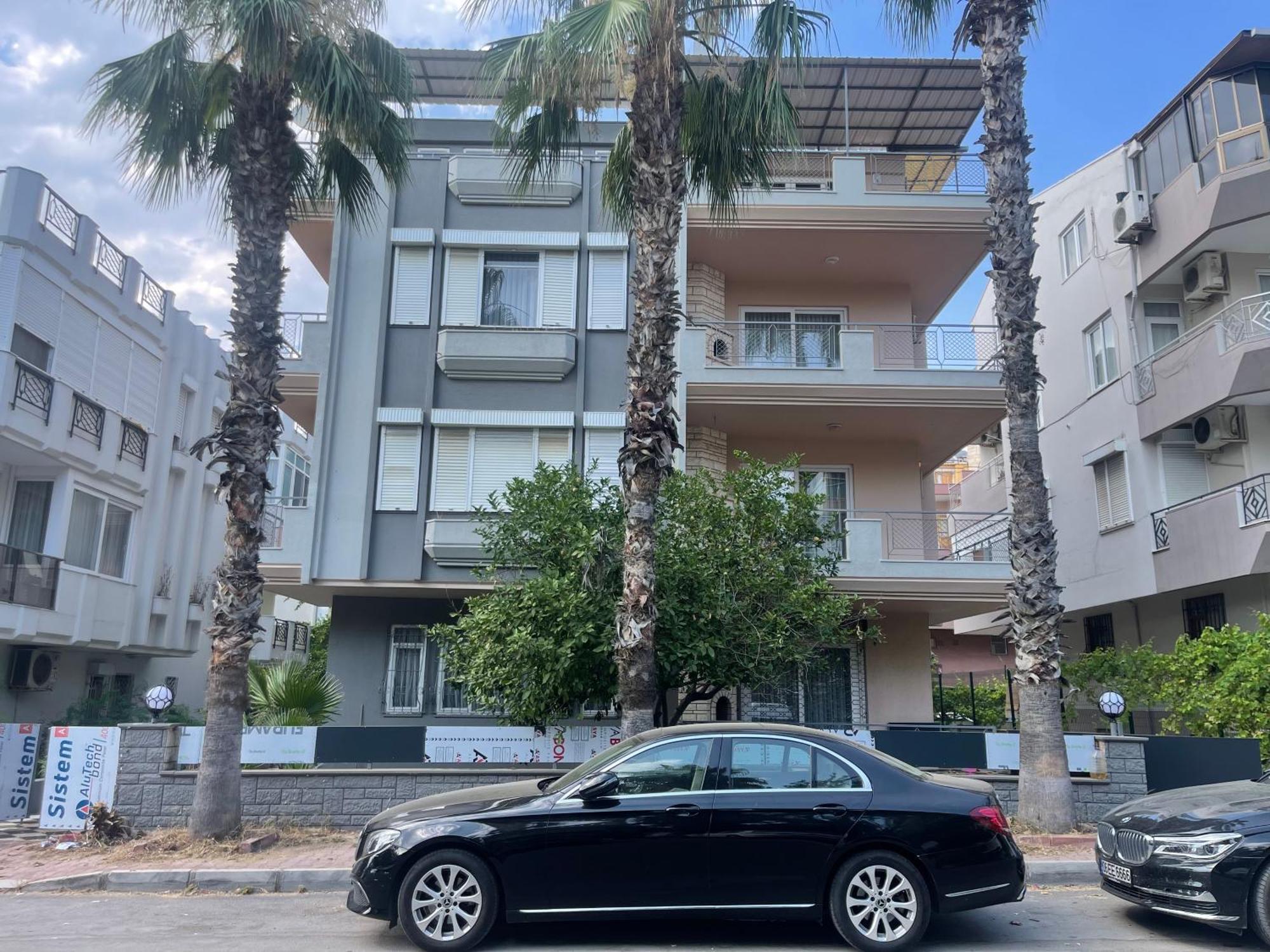 Sirinyali Denize 100 M Gunluk Daireler Antalya