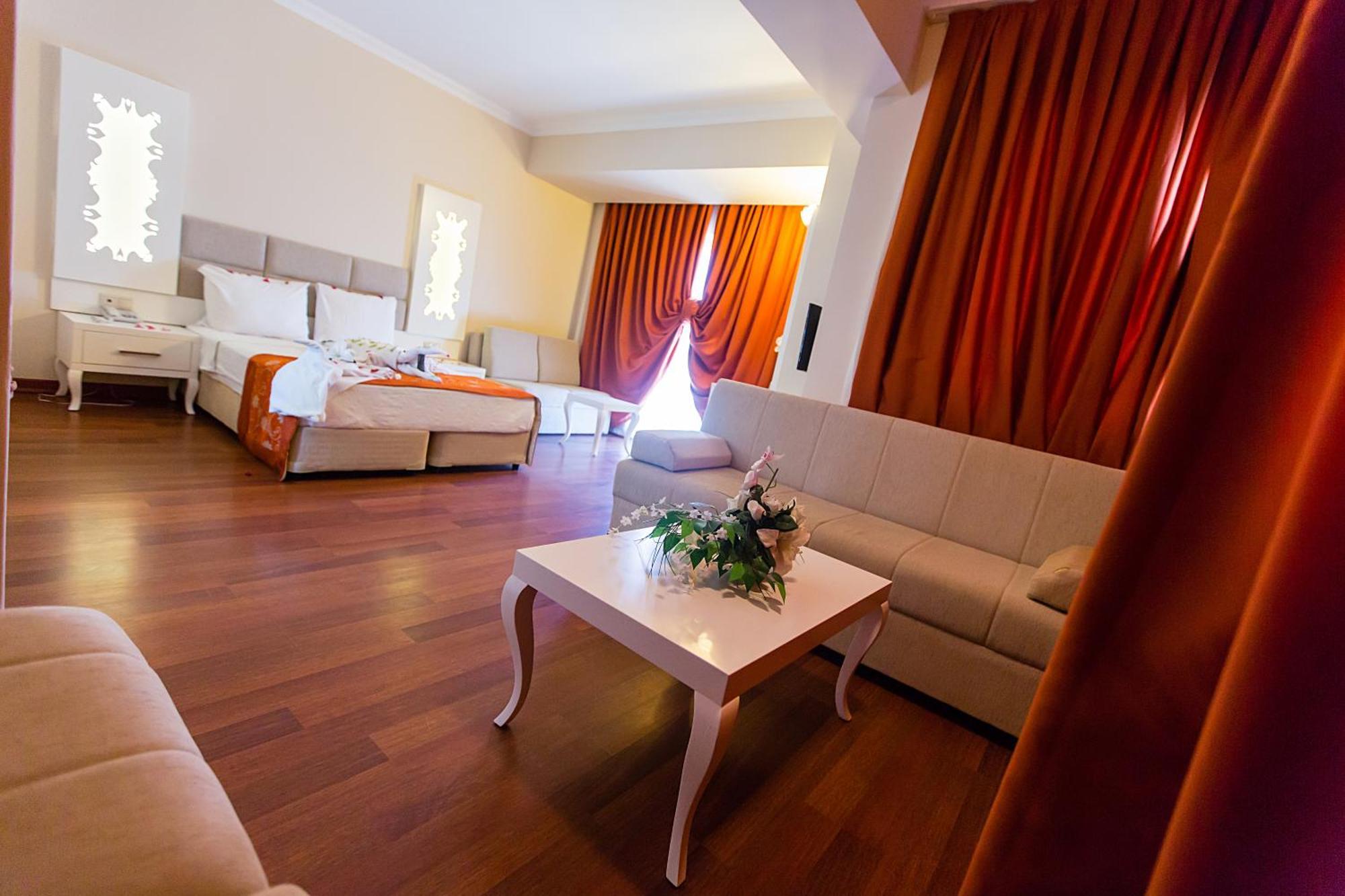 Hotel Miramor & 5*