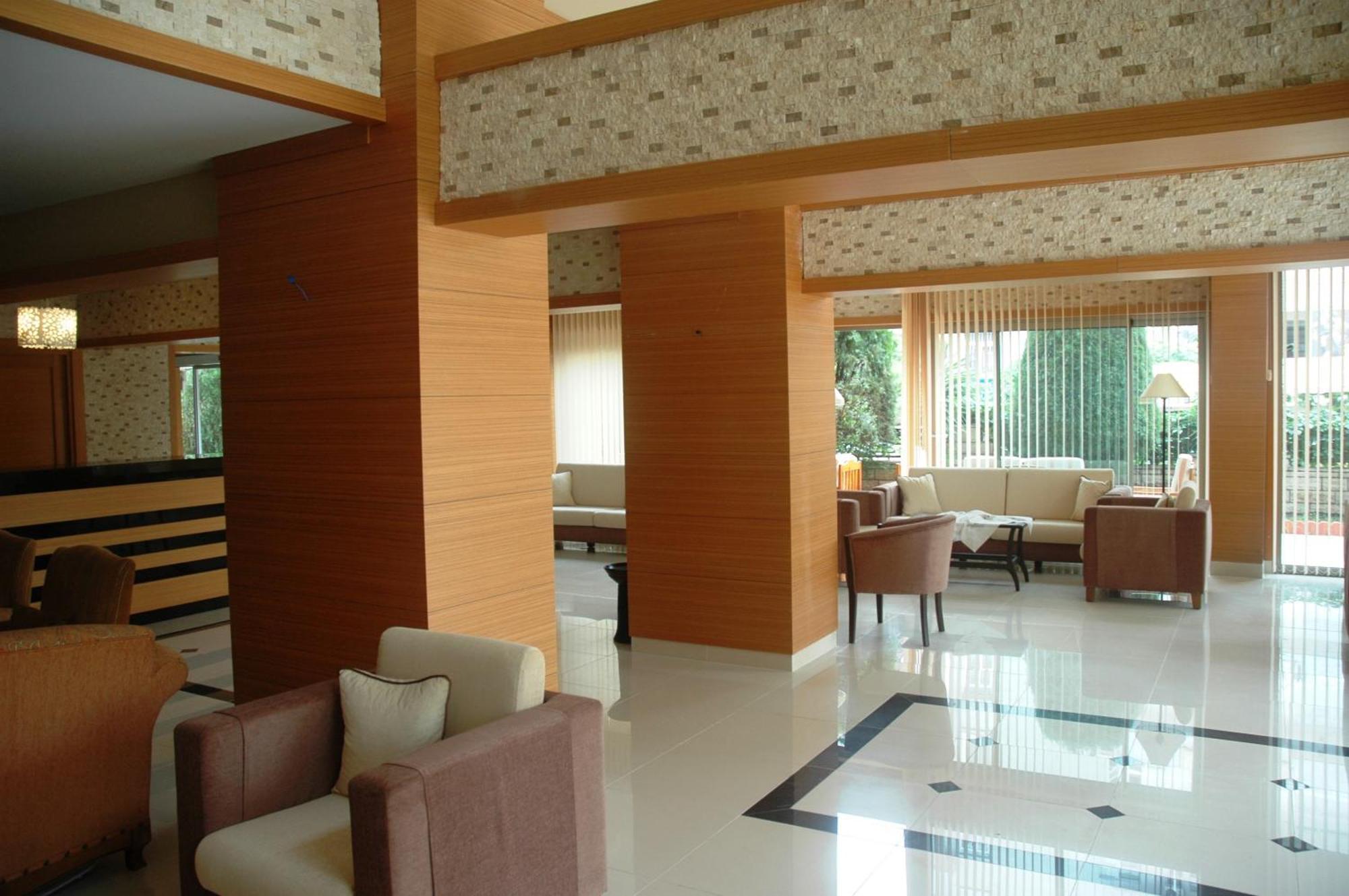 Hotel Laguna 3*