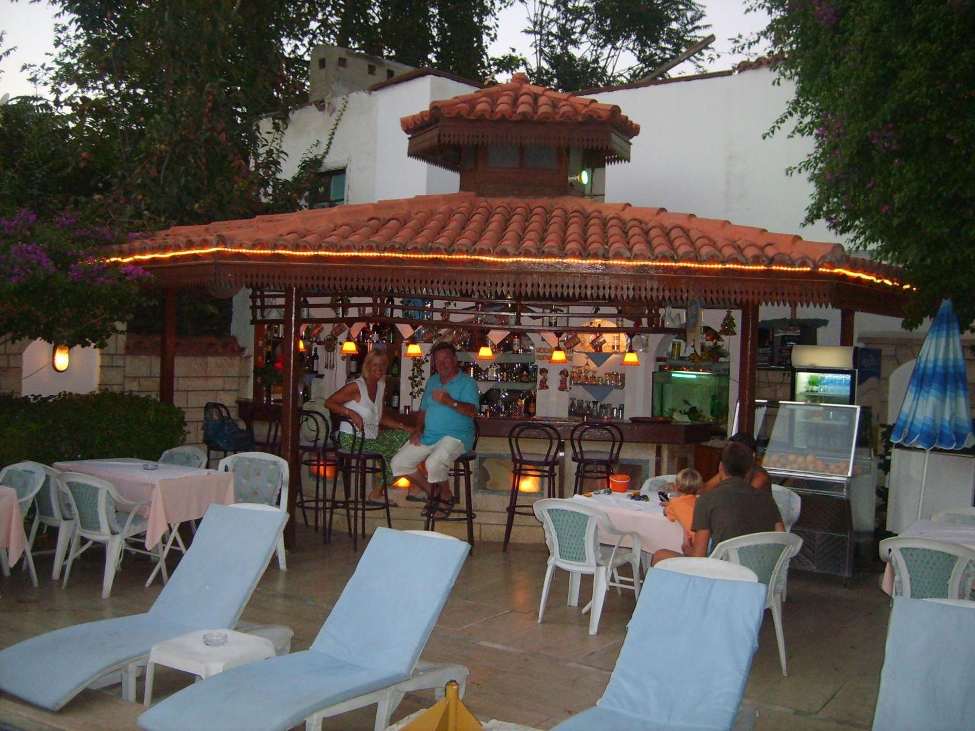 Otel Karyatit Kaleici 2*