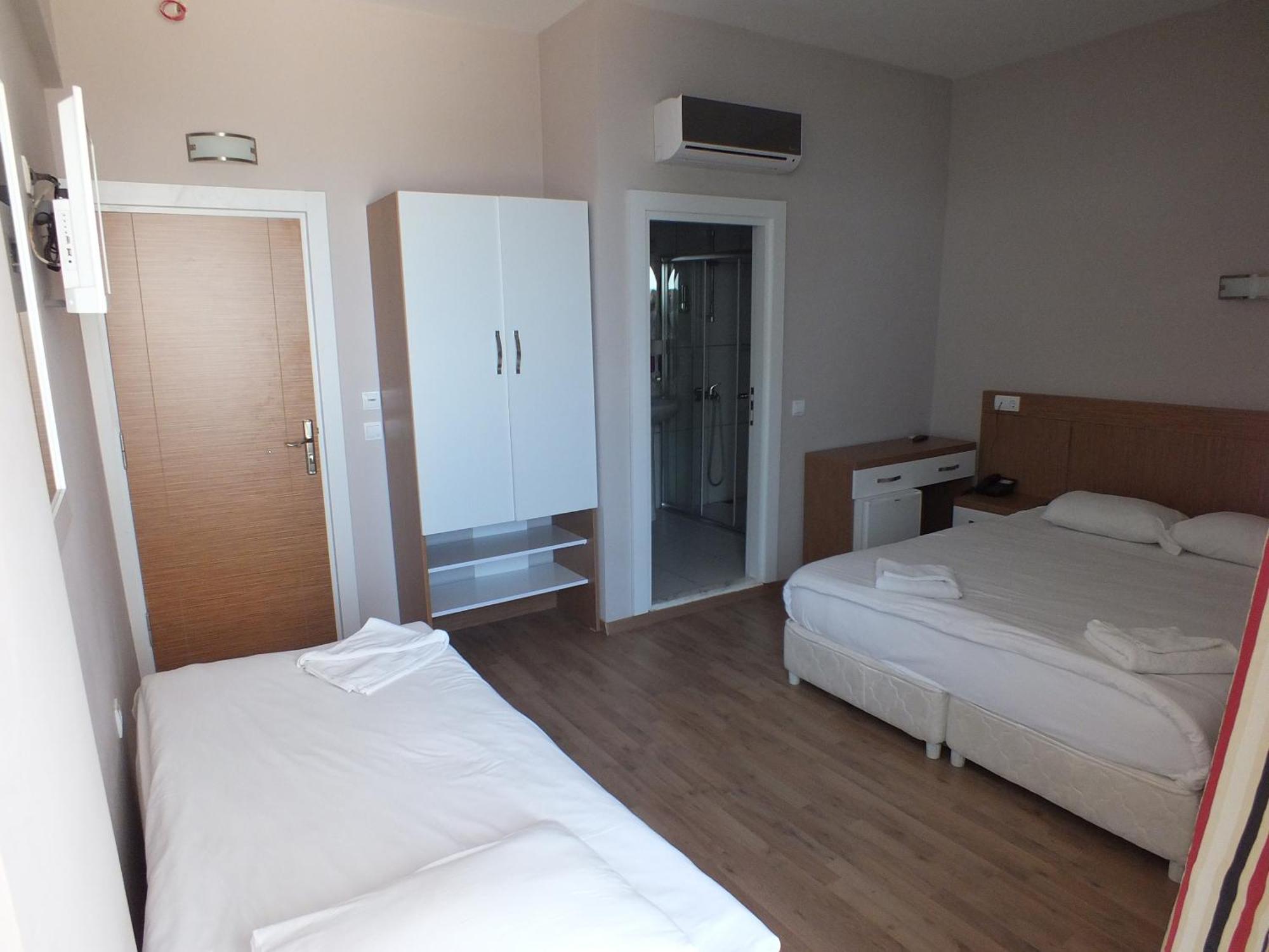 Acropol Beach 3* Antalya