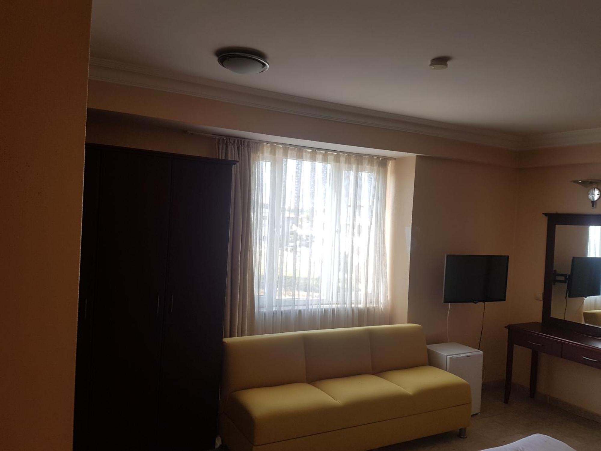Hotel Acropol Beach 3*