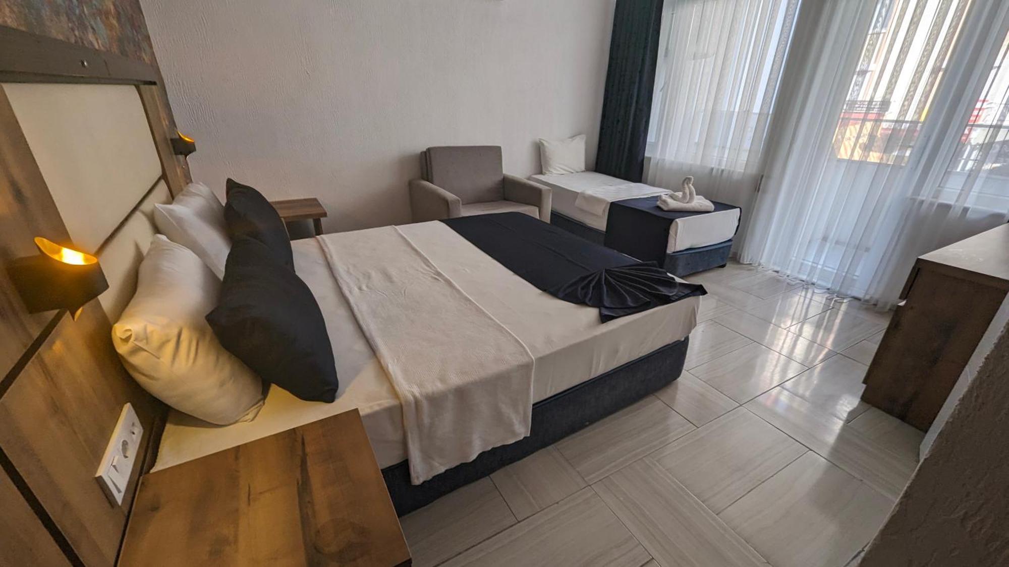 Ramona Kale Hotel