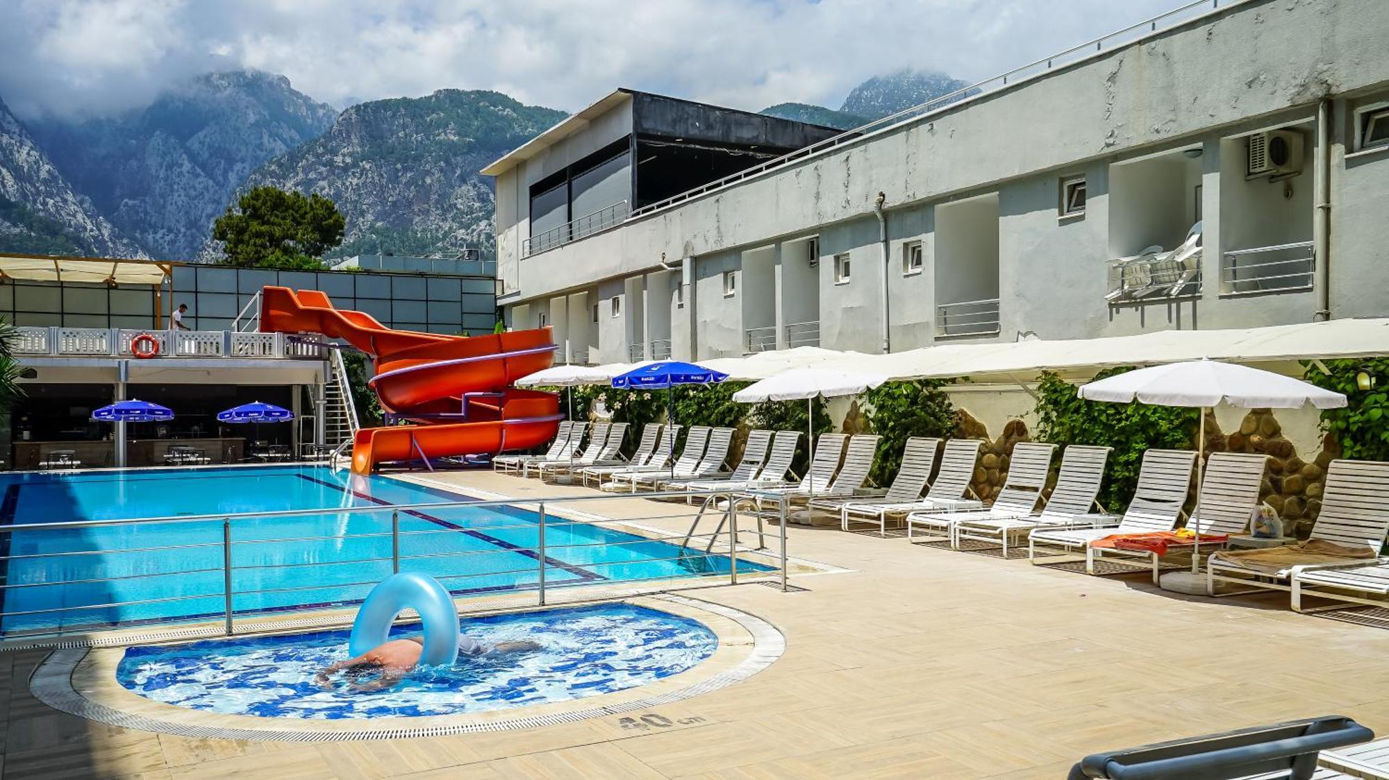 Hotel Nex Royal Beach