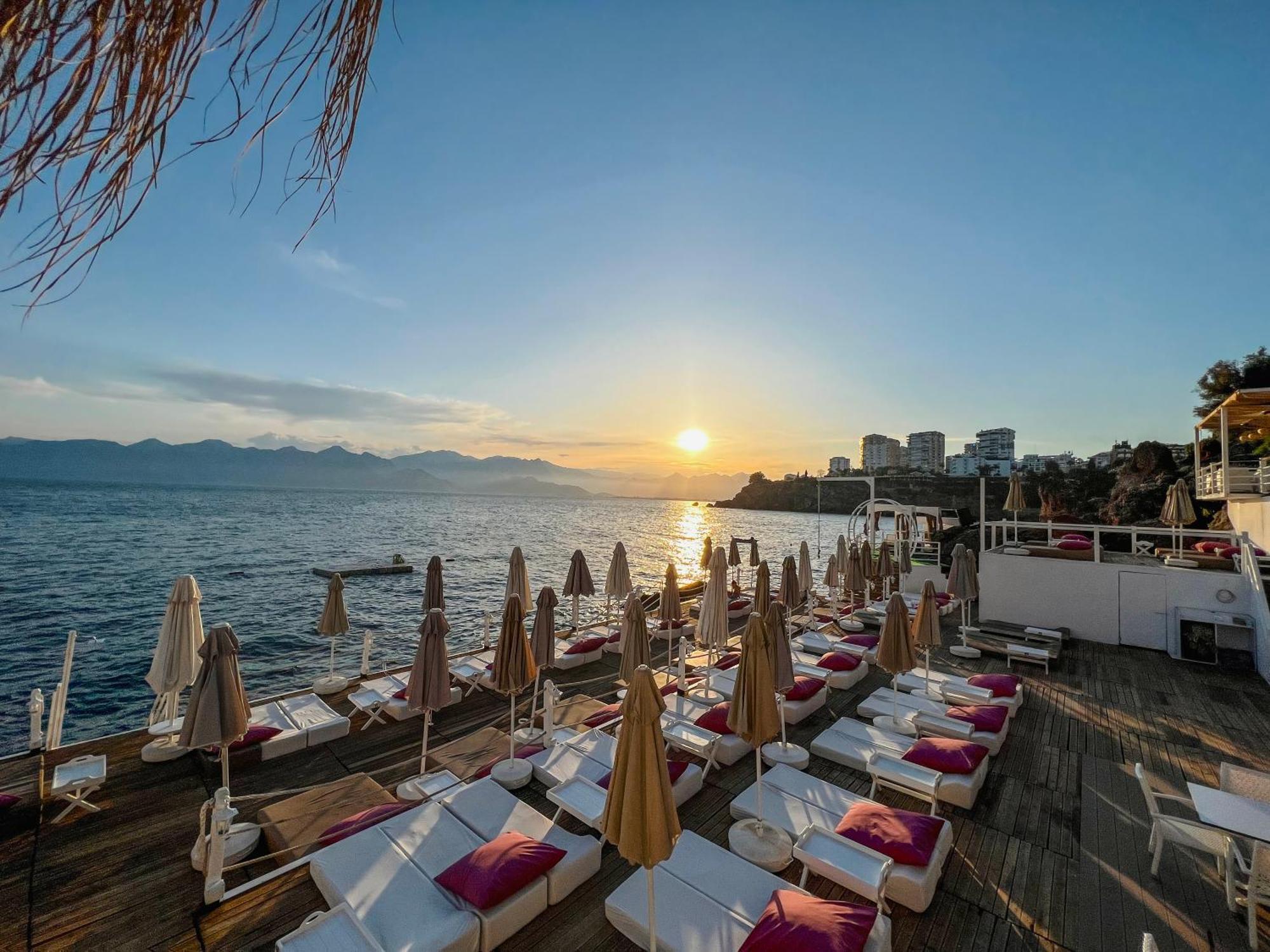 La Boutique & (adults Only) Hotel