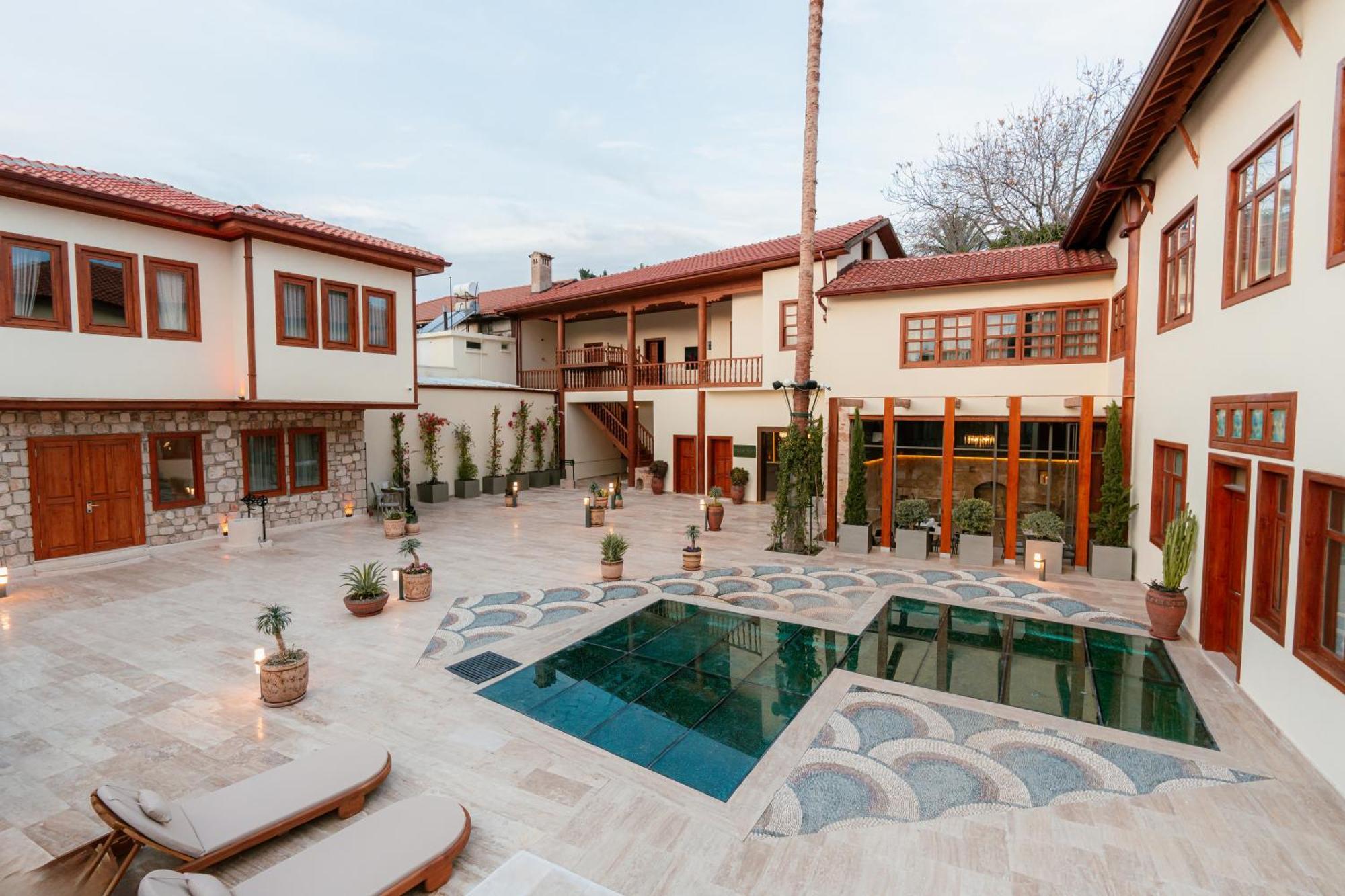 Dumos Antalya