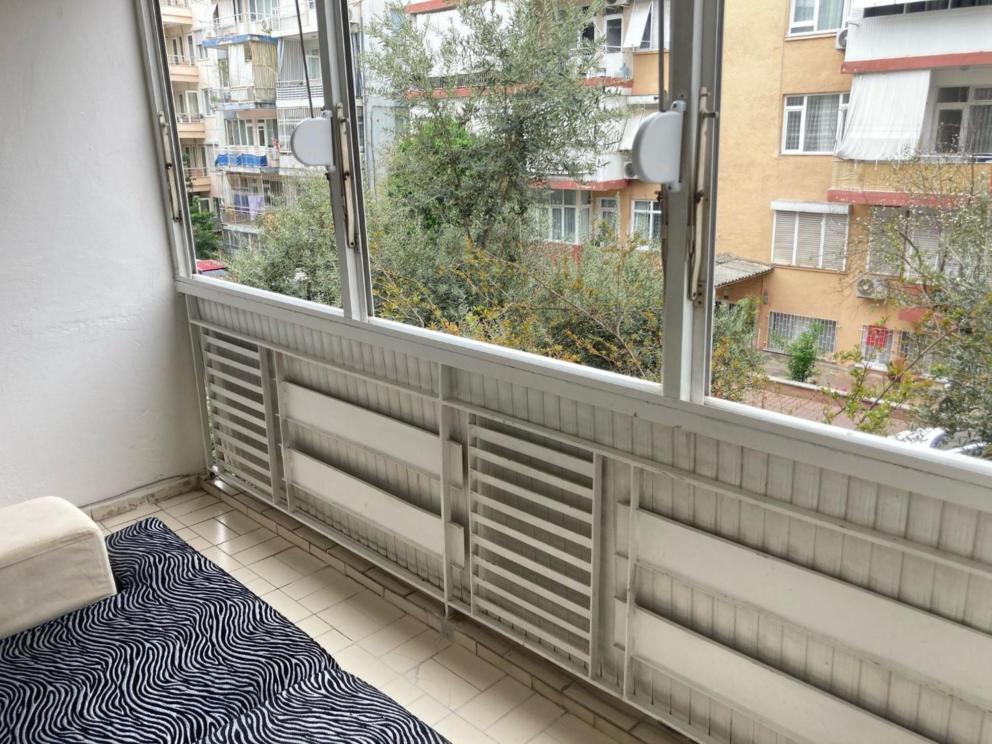 Apartment Large And Simple Family House In Center