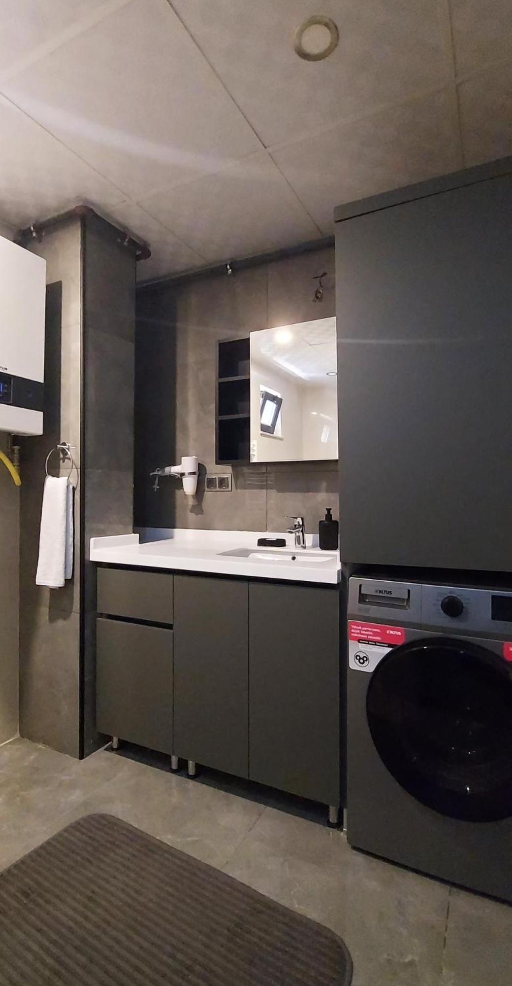 New Flat&large Living Space 2-2 Near By Lara Apartment