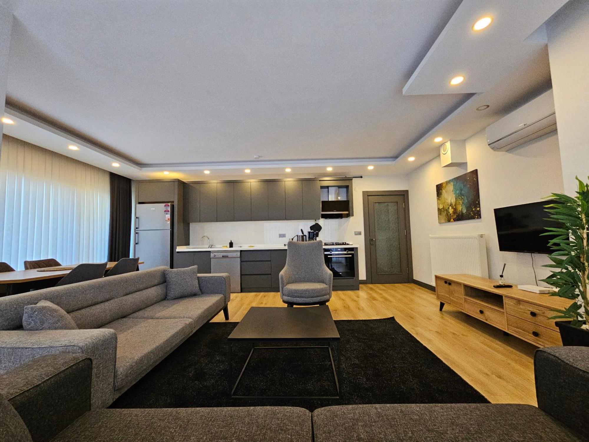 Apartment New Flat&large Living Space 2-2 Near By Lara Antalya