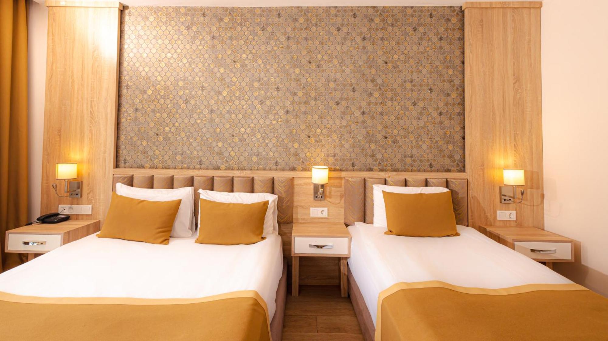 Lara Garden Hotel 2*