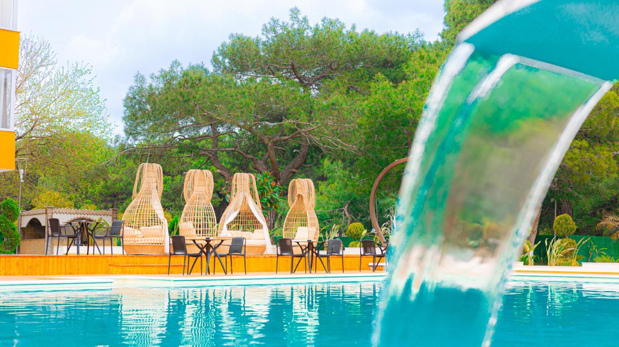 Hotel Lara Garden