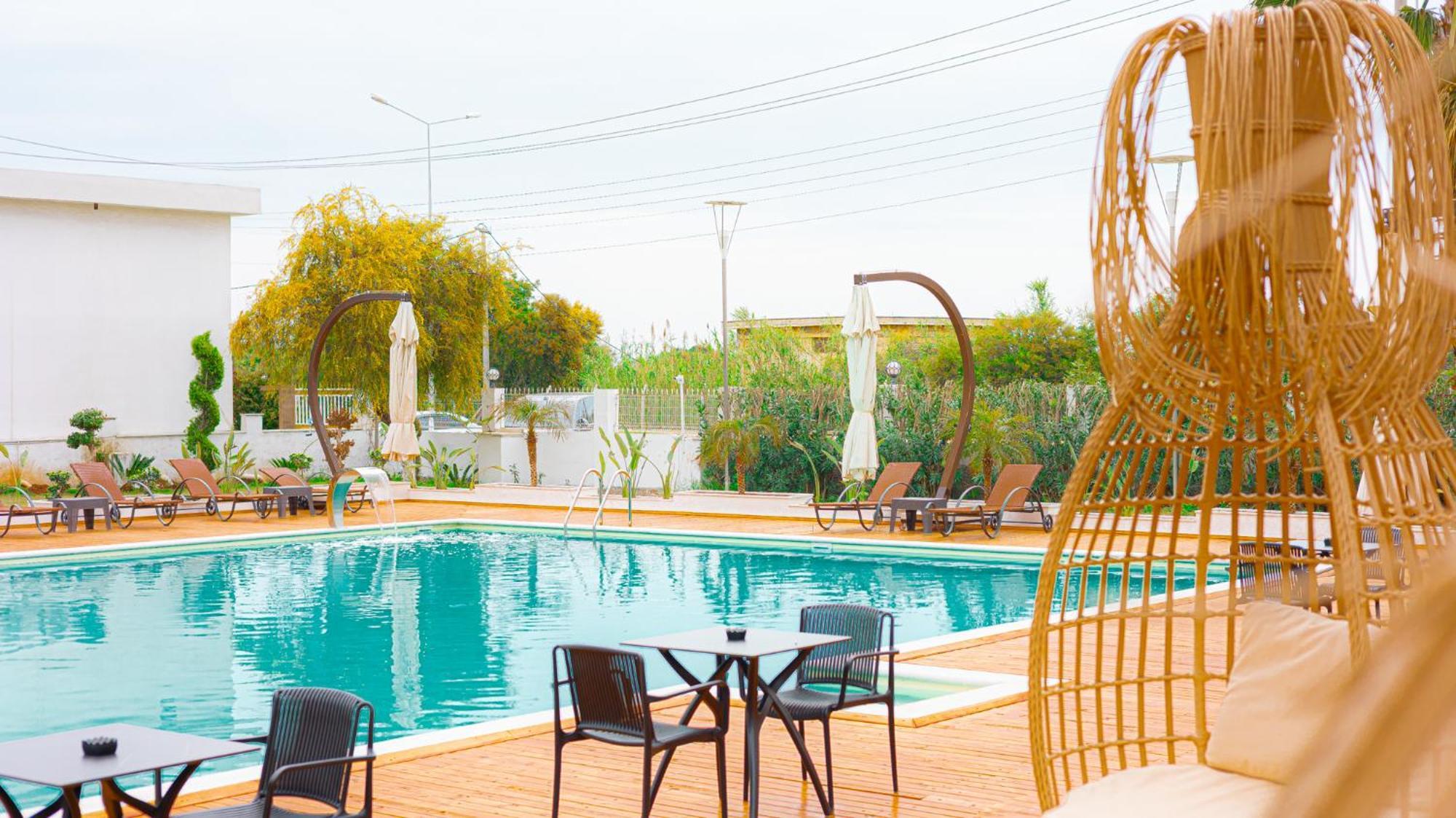 Hotel Lara Garden 2*