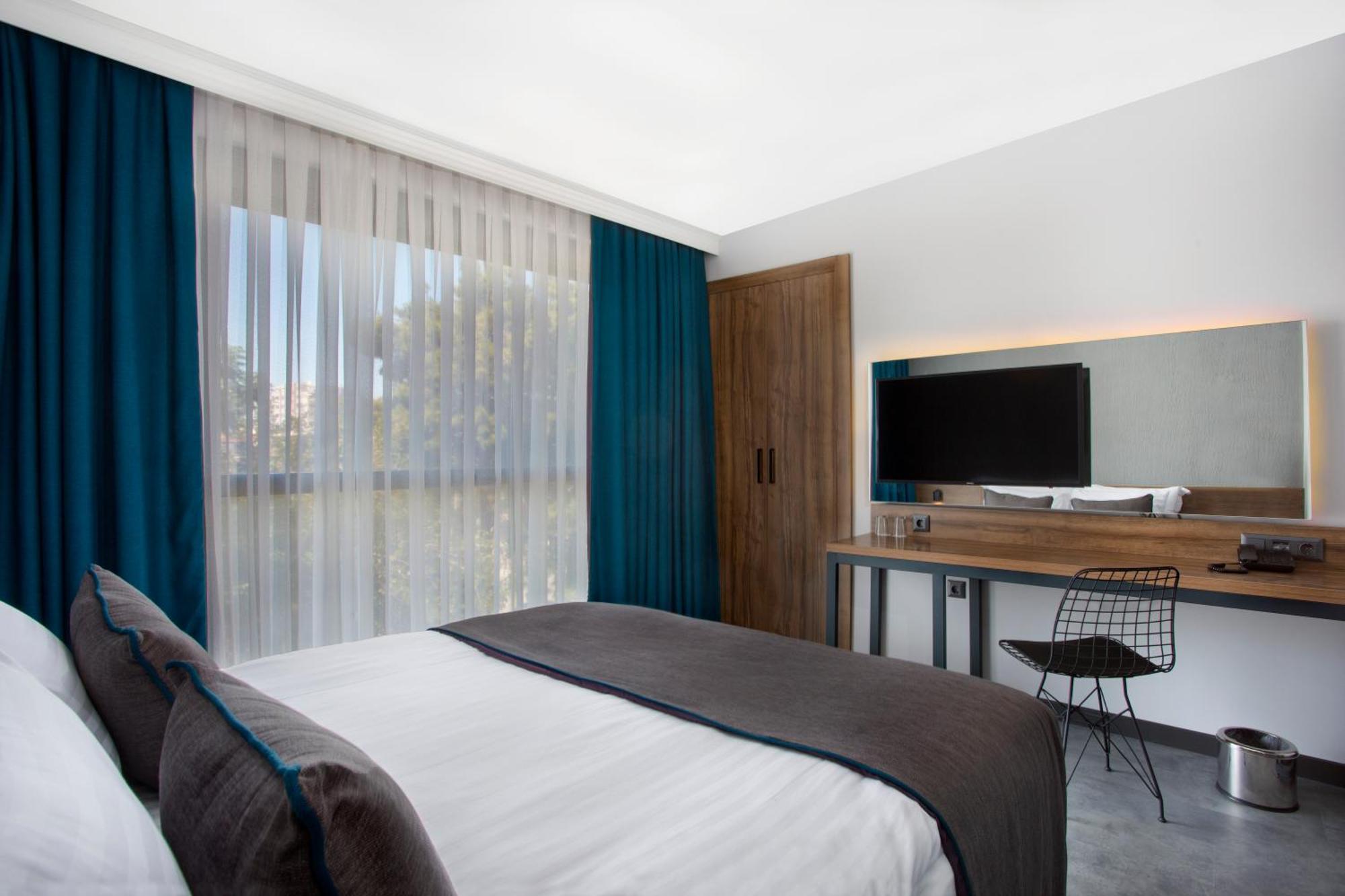 Falcon 1511 Hotel 3*
