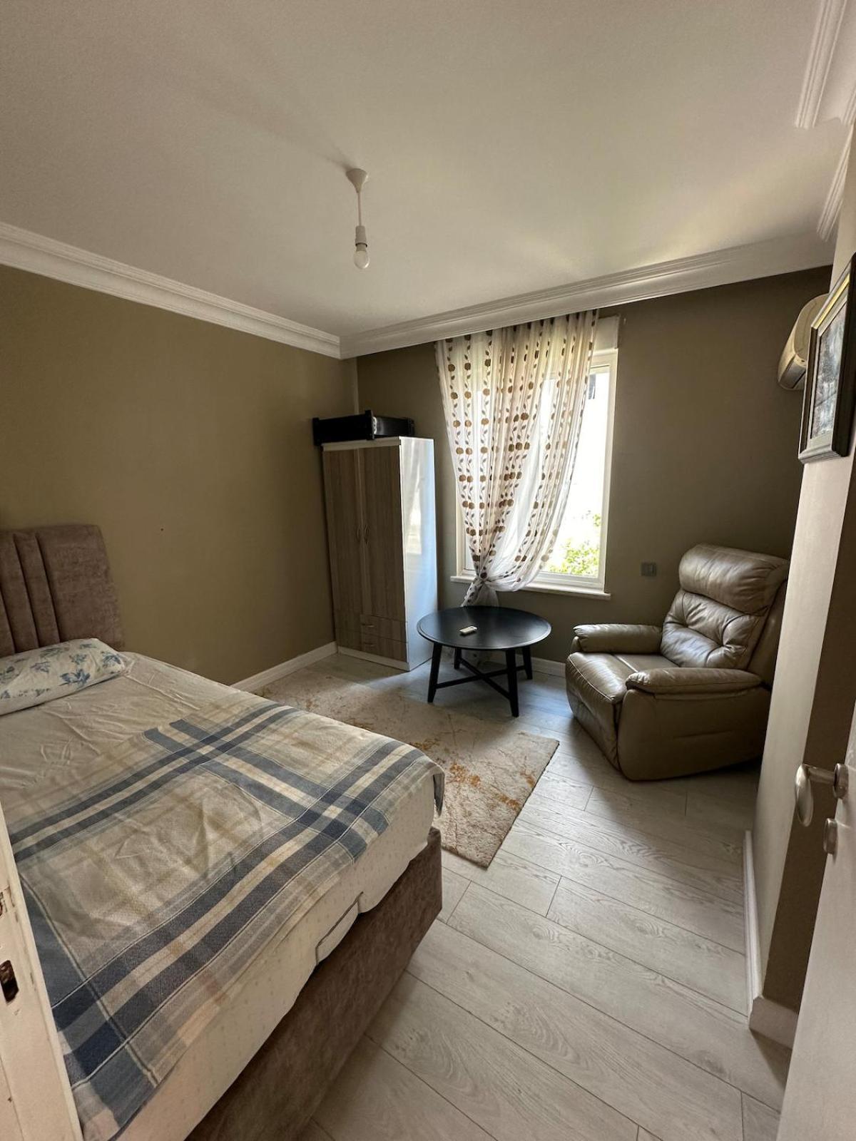 Konyaalti Guersu Denize Sifir Sahilde Full Esyali Lueks Daire Appartement Antalya