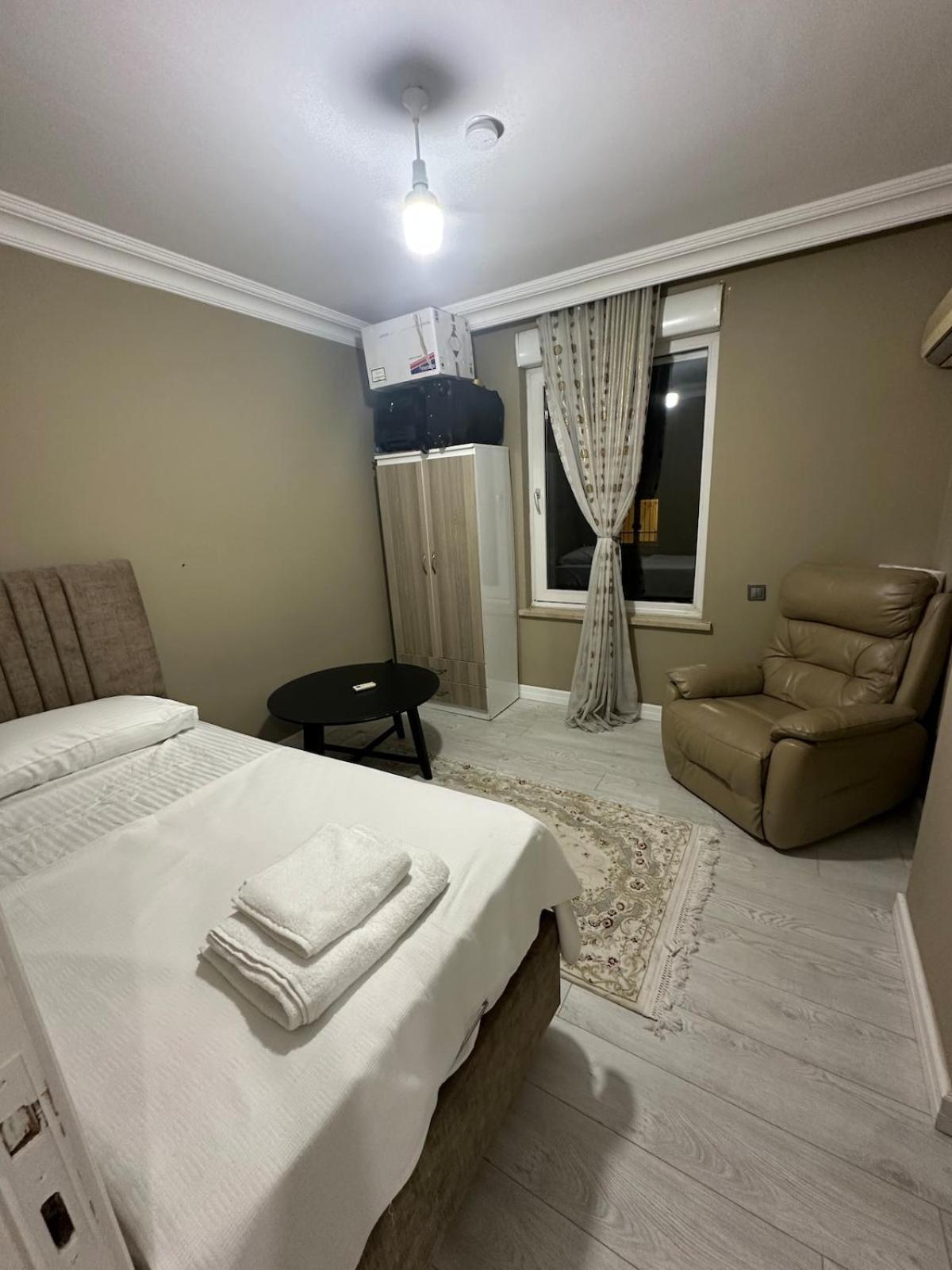 Konyaalti Guersu Denize Sifir Sahilde Full Esyali Lueks Daire Antalya