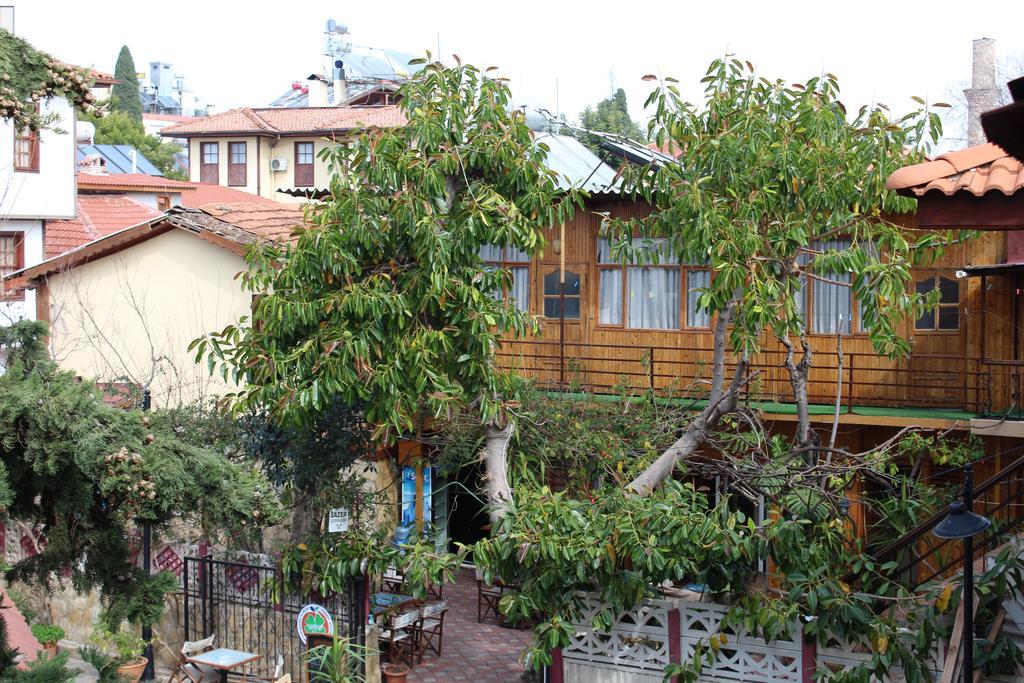 Lazer Hotel