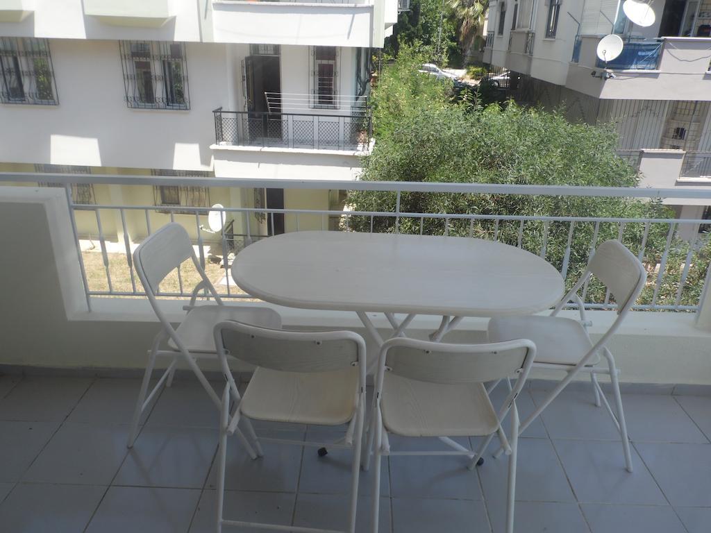 Helene Aparthotel 2*
