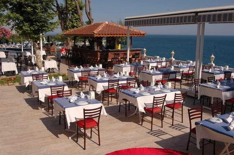 Otel Lara 3*