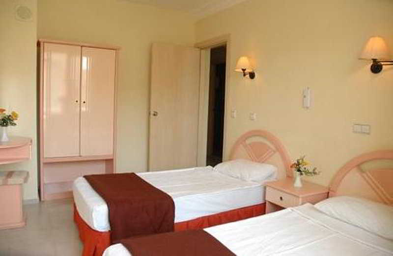 Hotel Laguna Antalya
