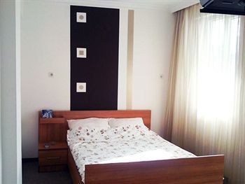 Aparthotel Send