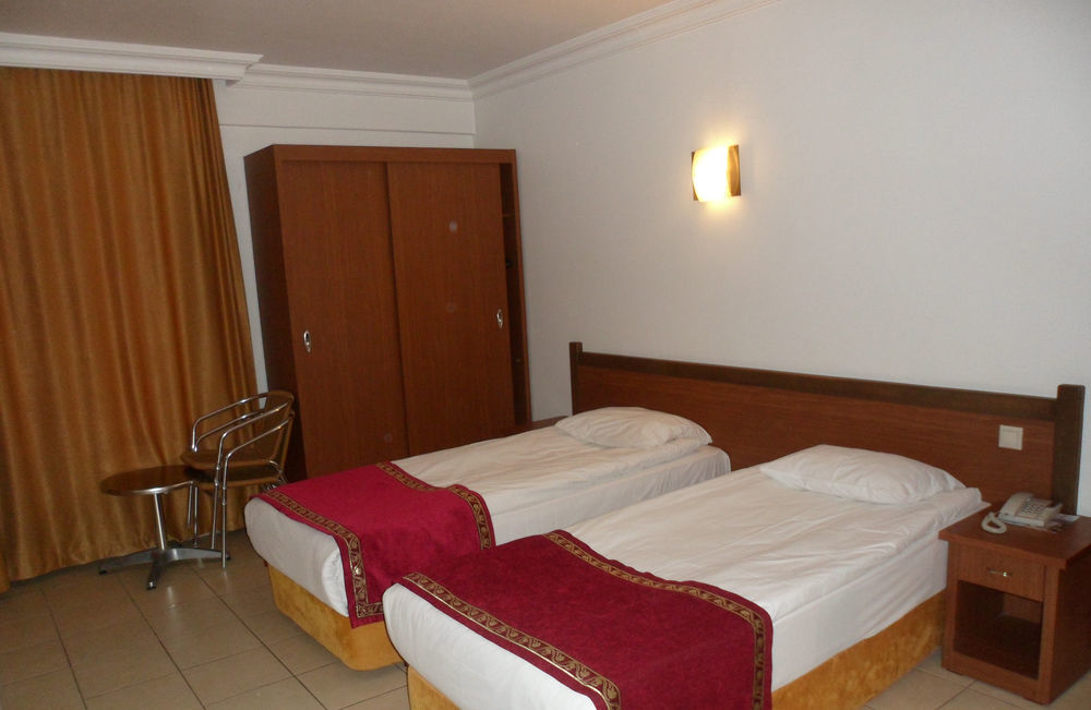 Royal Hill Hotel 3*