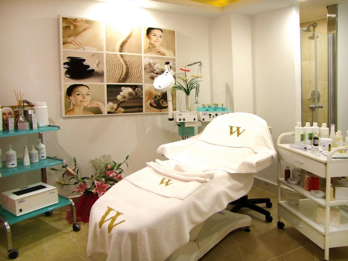 Wise & - Adults Only Hotel 3*