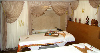 Hotel Wise & - Adults Only 3*