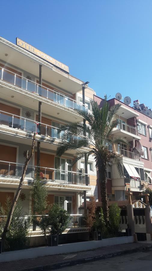 Uyar Palace Hostel