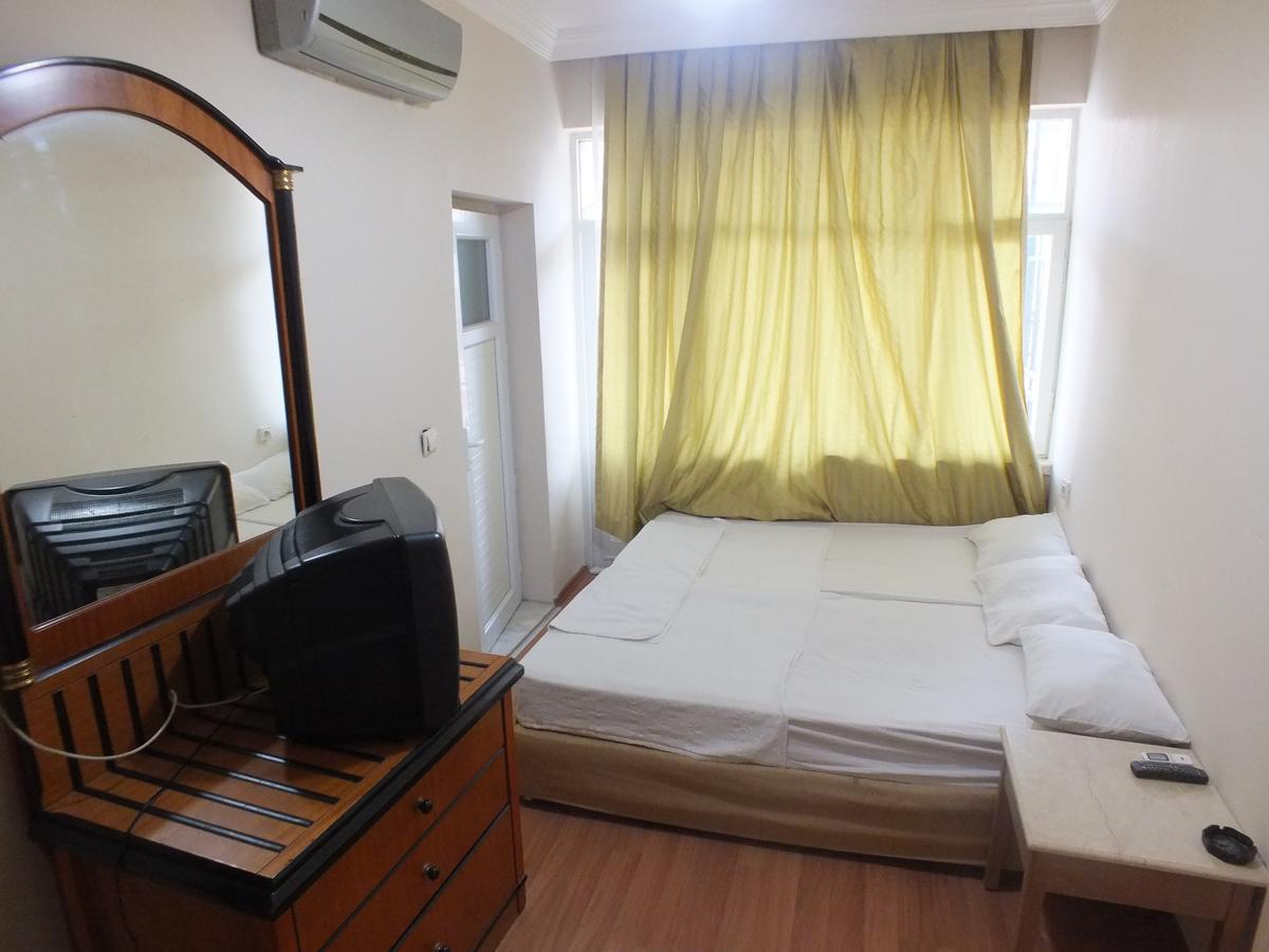 Hostel Uyar Palace